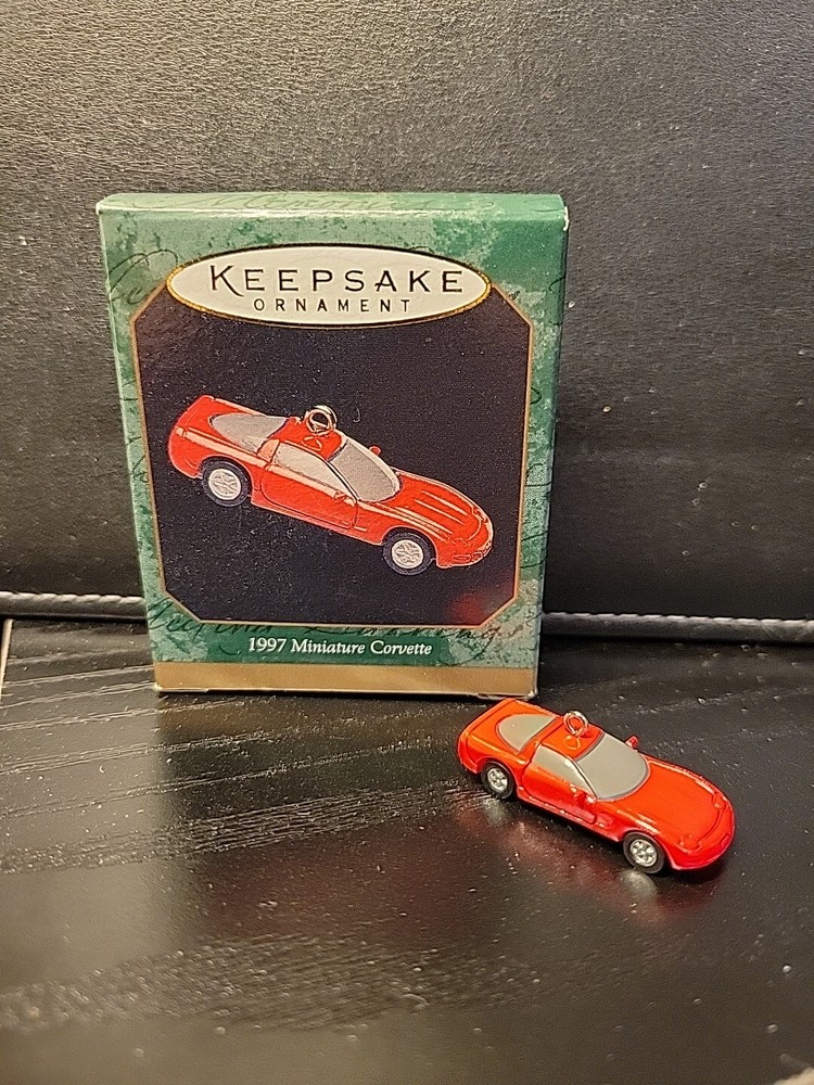 1997 Miniature Corvette ~ Hallmark Keepsake ~ Miniature ~ NEW IN BOX