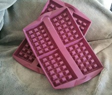 Tupperware 2 moule  en silicone à gaufres aubergine violet  