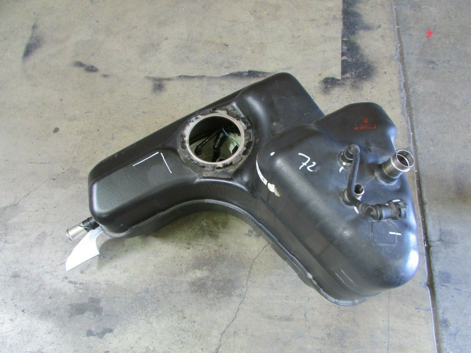 Lamborghini Huracan, RH, Right Fuel Tank, Used, P/N 4T8201022D