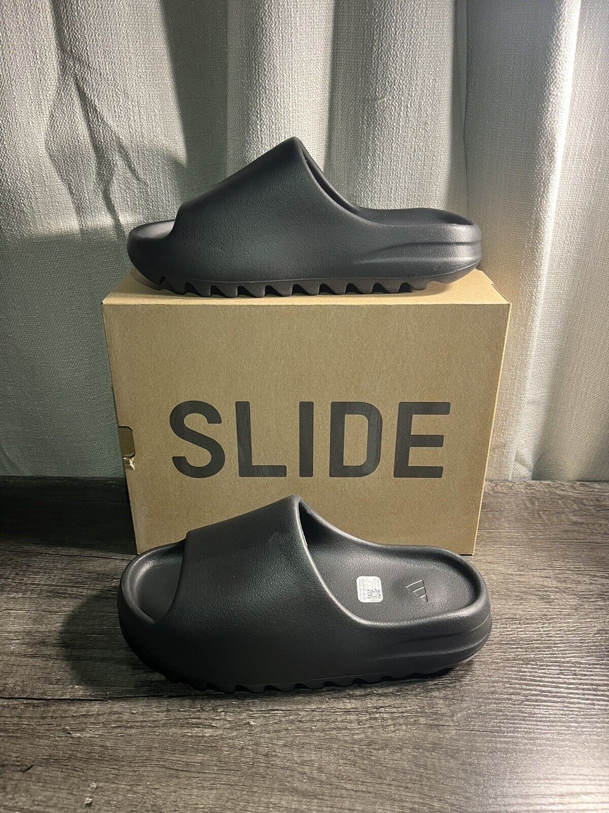 Brand New Adidas Yeezy Slide Onyx (HQ6448) Sizes 4-13