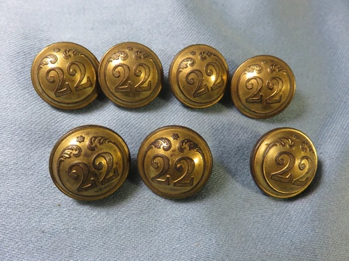 22nd INFANTRY REGIMENT OFFICER LINE BUTTON - 22mm - P. Lyon * UNITE