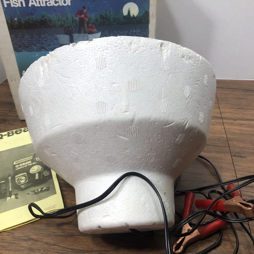 Luz de pesca flotante vintage Brinkmann Q-Beam Fish Attractor 12 voltios Foto 4 de 4