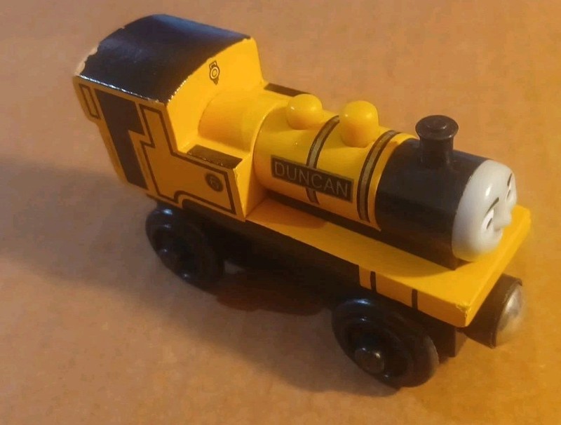 2002 THOMAS THE TRAIN WOODEN DUNCAN TANK ENGINE 07138