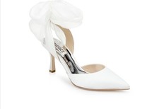 Badgley Mischka Women's White Blaze Pointed-Toe Satin Pumps Shoes Size 7.5