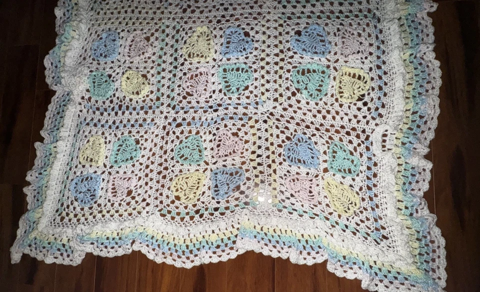 Manta bebé ganchillo vintage 3D corazón afgano pastel hecha a mano 54x50 Foto 4 de 4