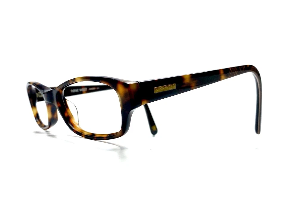 Óculos pequenos olho de gato logotipo dourado tartaruga marrom Nine West novo com etiquetas 5092 218 47 15 135 - Imagem 2 de 4