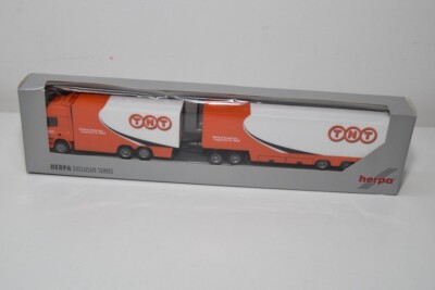 B54 1:87 HERPA DAF CF TRUCK WITH TRAILER TNT GLOBAL EXPRESS LZV ROAD TRAIN MIB