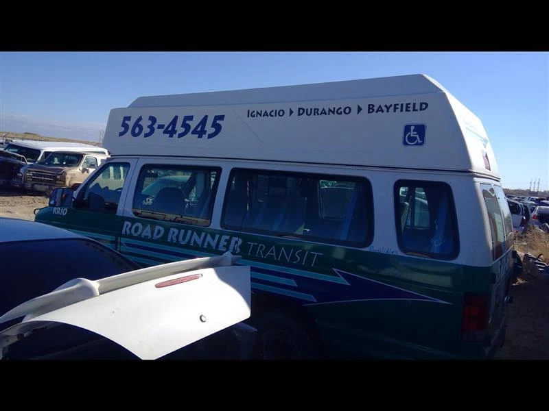 Used Right Rear Cargo Door Assembly Back fits: 2002 Ford E250 VAN w/window Right Foto 4 de 4