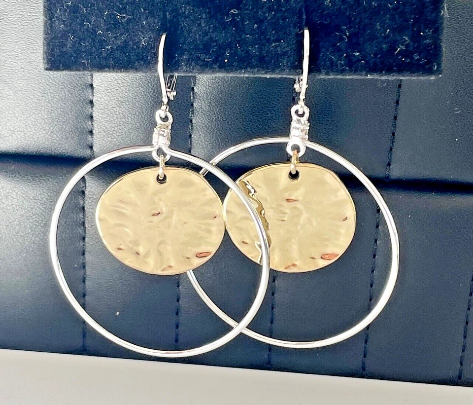 Pendientes KJL Kenneth Jay Lane Disco Dorado Plata Círculo Palanca 2 3/8" L Foto 2 de 4