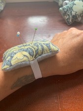 Handmade, William Morris, Wrist Pin Cushion, dark pimpernel design, pincushion x