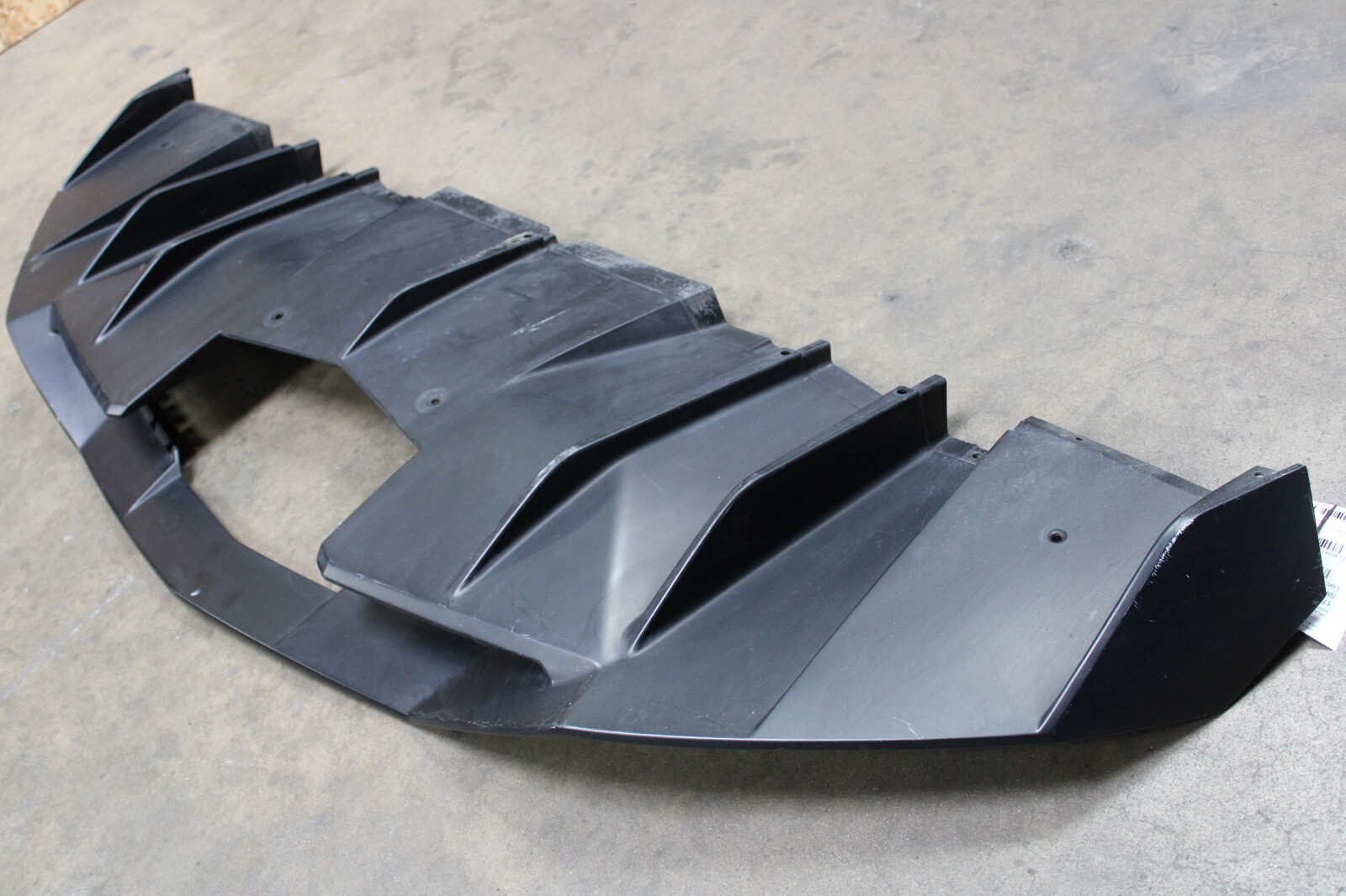 Lamborghini Aventador, Rear Valance, Scratches Used, P/N 470807539B