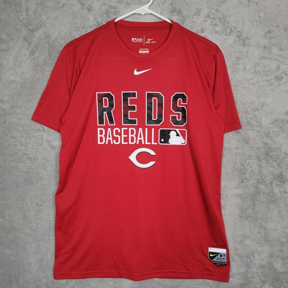 MLB Cincinnati Reds Nike Dri-Fit Men's Medium Short Sleeve Graphic  Print Shirt