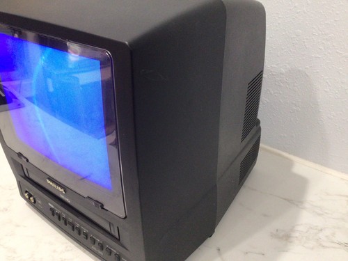Phillips CCC092A01 9” TV/VHS Combo (VHS Player Does Not Work) 2001 Dated - Picture 5 of 9