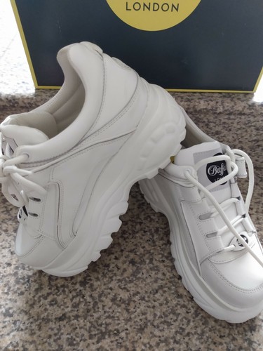 buffalo platform trainers white