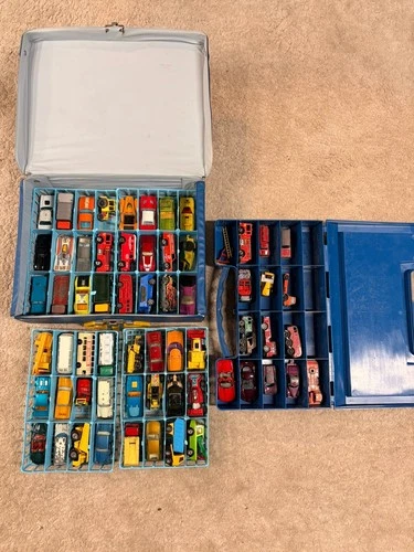 Vintage diecast Matchbox Lesney cars lot.
