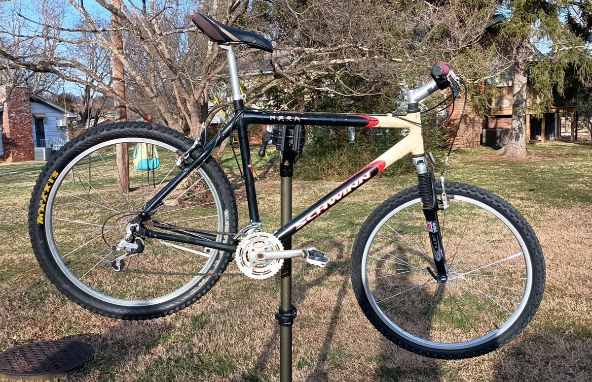 schwinn MESA2 DISC 26インチ　MTB Schwinn Mesa GSX Hardtail MTB with Manitou Fork 17 black - RZDD 自転車本体