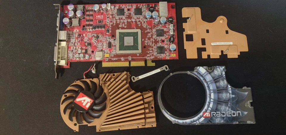 Graphics Card ATI Radeon 9800 XT 256MB DDR (256bit) AGP - Image 2 of 4