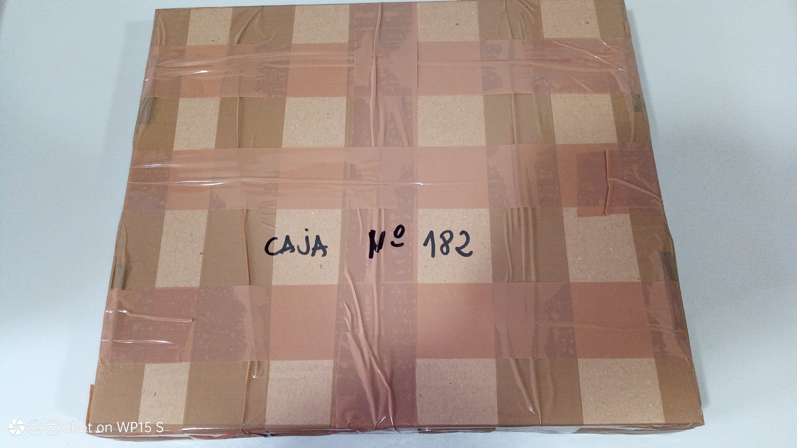 Sellos del mundo caja sorpresa Nº 182º