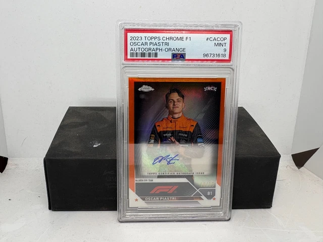 2023 F1 Chrome Oscar Piastri Auto Rookie Card