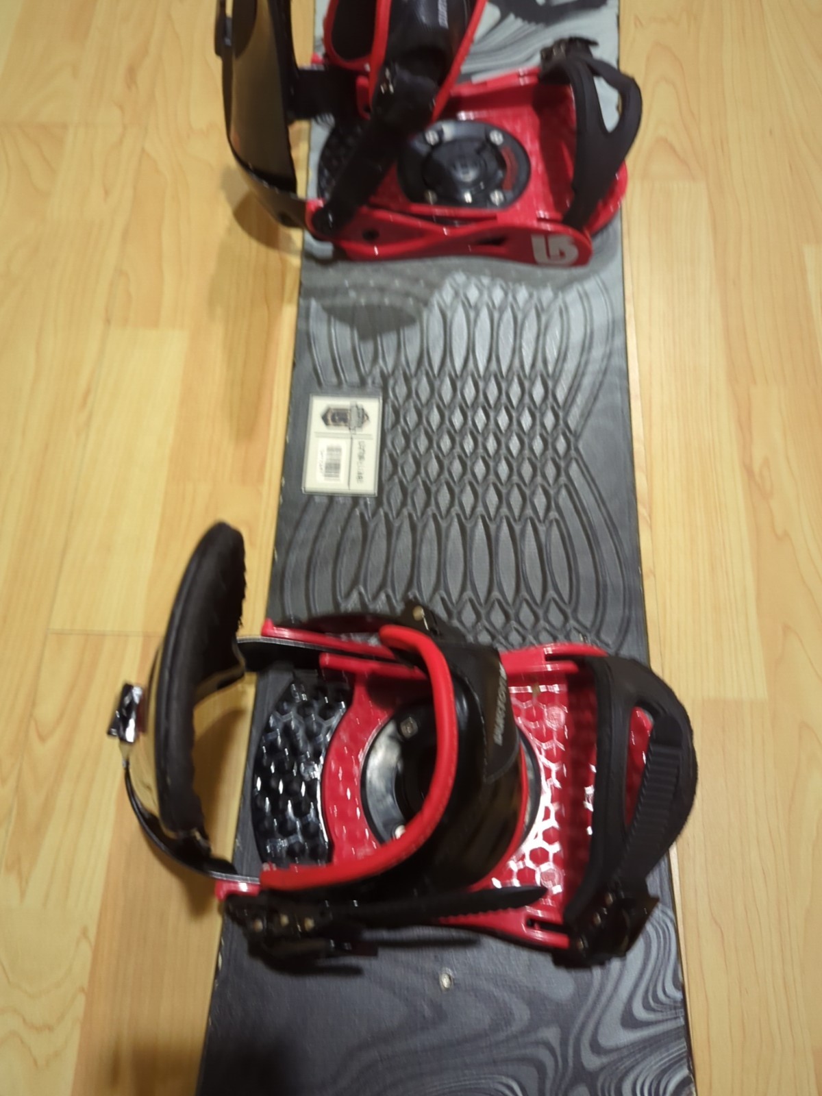Burton LTR (Learn To Ride) 148 cm snowboard with Burton bindings M fit 8-10.