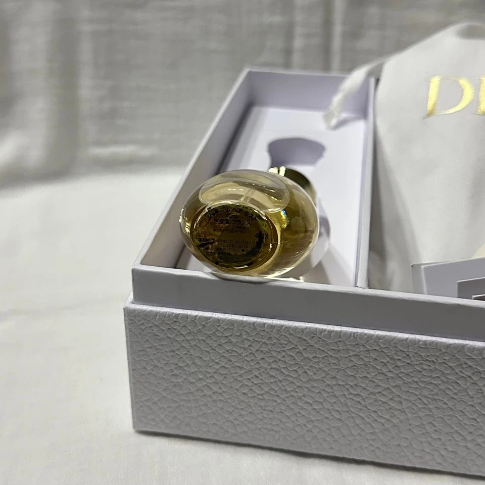 Christian Dior Novelty Gift J'Adore Mist 40ml Hair Brush Drawstring Bag - Image 2 of 4