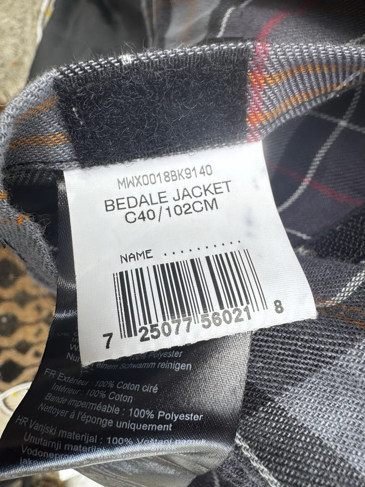 Chaqueta de algodón encerado Barbour Bedale para hombre C40 negra hecha en Inglaterra talla L (2021) Foto 4 de 4