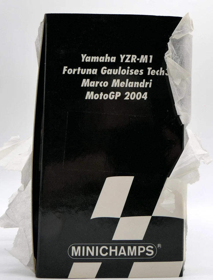 MINICHAMPS 1/12 MARCO MELANDRI 2004 SUR YAMAHA YZR M1 TEAM YAMAHA FORTUNA - Photo 3/4