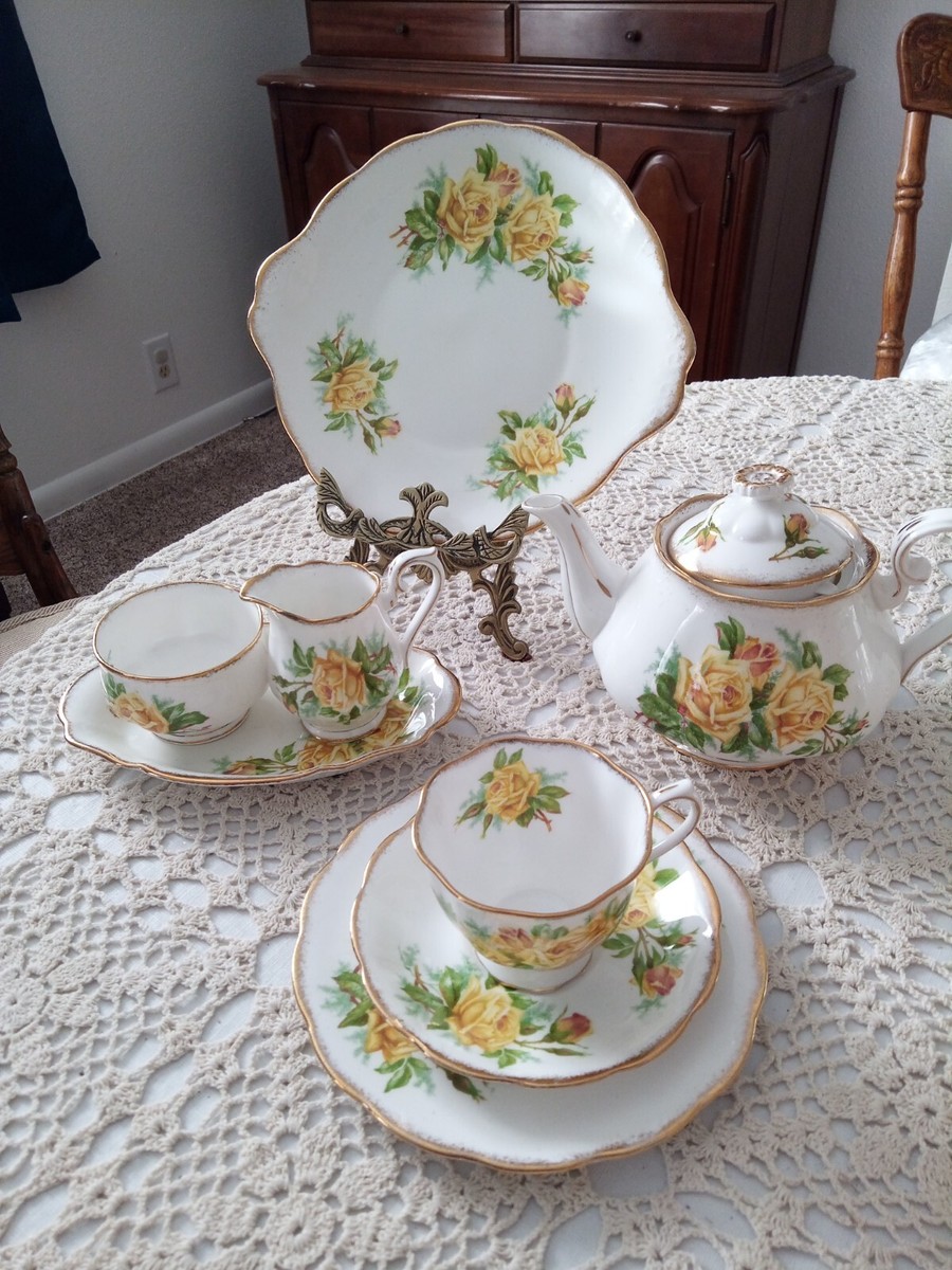 Yellow Tea Rose Royal Albert Bone China Tea Set ROYAL ALBERT BONE