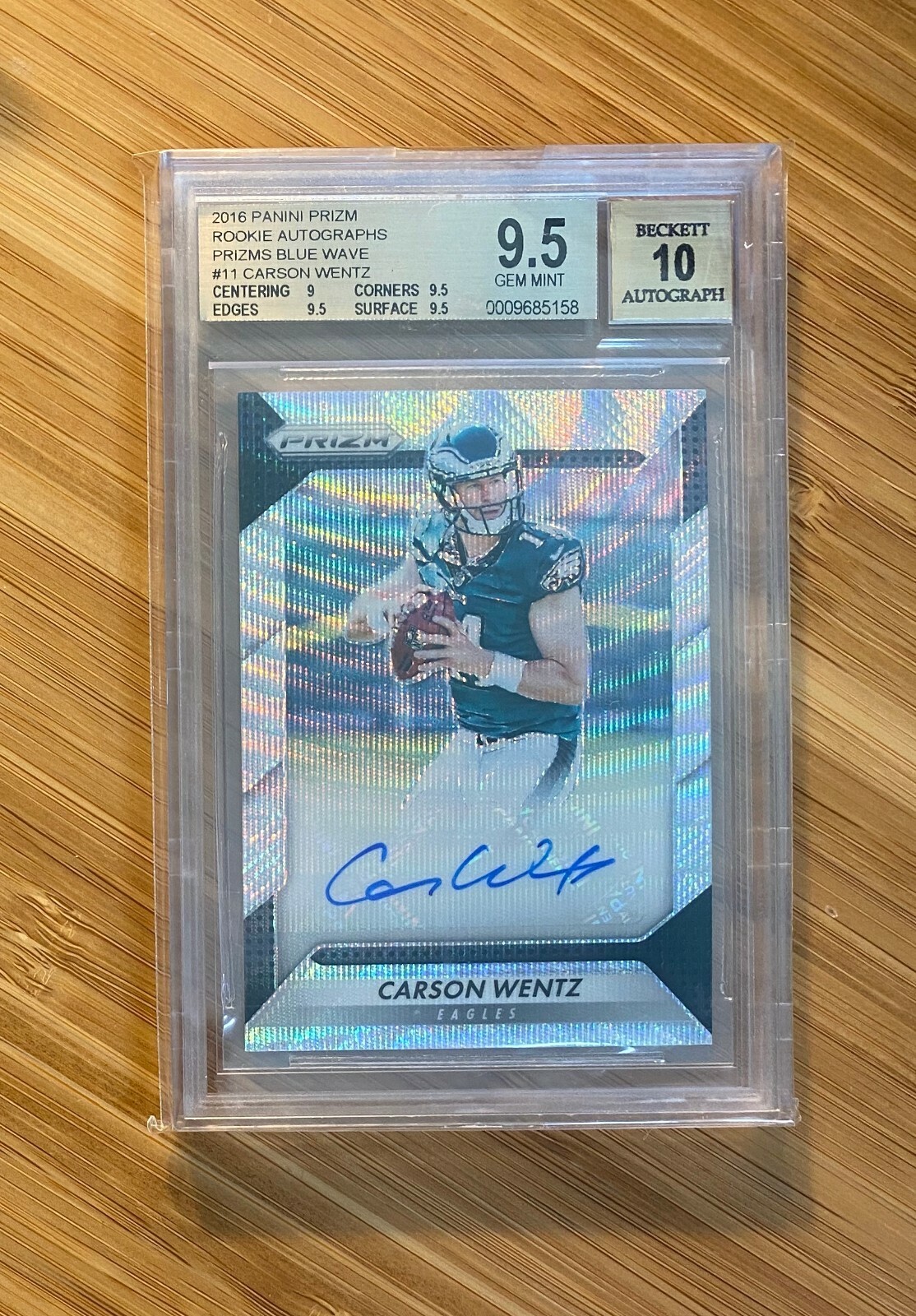 2016 Panini Prizm Blue Wave Refractor Carson Wentz #87/149 BGS 9.5 Auto 10