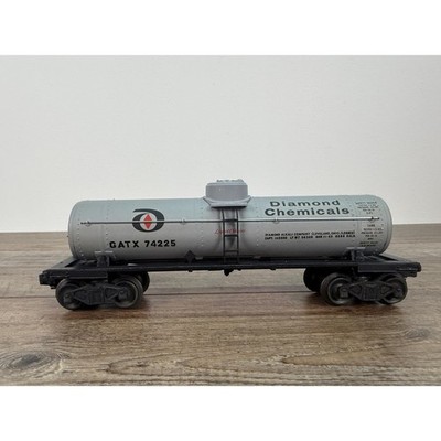 Vintage Lionel 2955 Diamond Chemicals Single Dome Tank Car O Scale Train