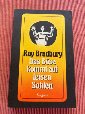 Das Böse kommt auf leisen Sohlen von Ray Bradbury (1981, Taschenbuch)