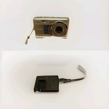 SANYO 5x optical zoom digital camera with battery charger. battery required .