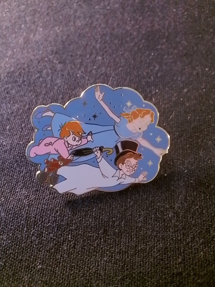 2002 Walt Disney World Pin Trading WDW Peter Pan Wendy John Michael Flying 