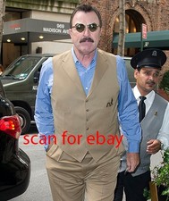 Magnum PI - Tom Selleck - Exclusive PHOTO 8x10 Rare FOTO 49214