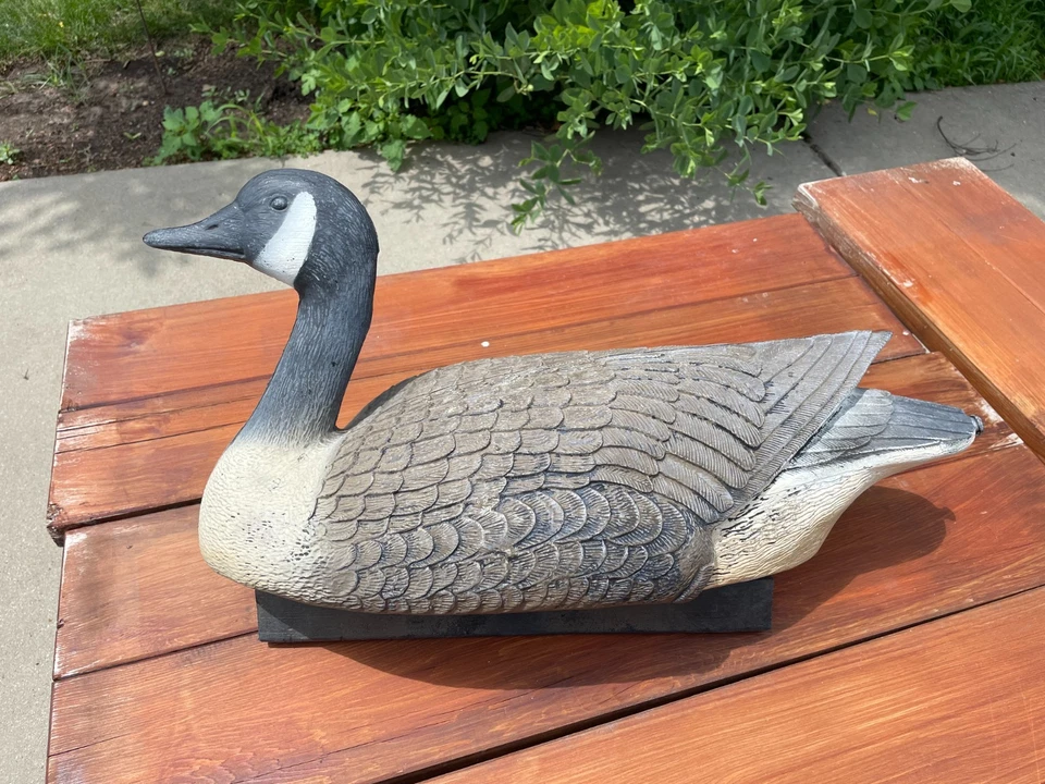 Flambeau Large Detailed 25" Canadian Goose Hunting Floating Water Decoy U.S.A. - Image 2 of 4