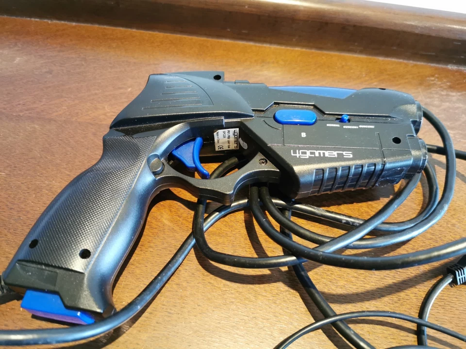 SONY PLAYSTATION 1 2 PS1 PS2 LIGHT GUN PISTOL BLASTER PHASER CONTROL Black G-Con - Image 2 of 4