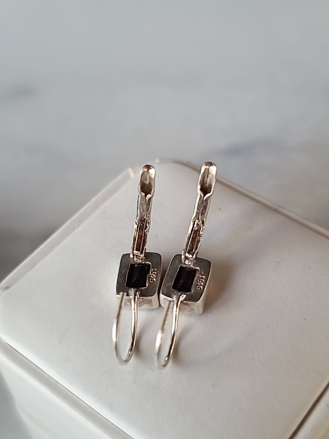 925 Sterling Silver Garnet Rectangular Dangling L… - image 5