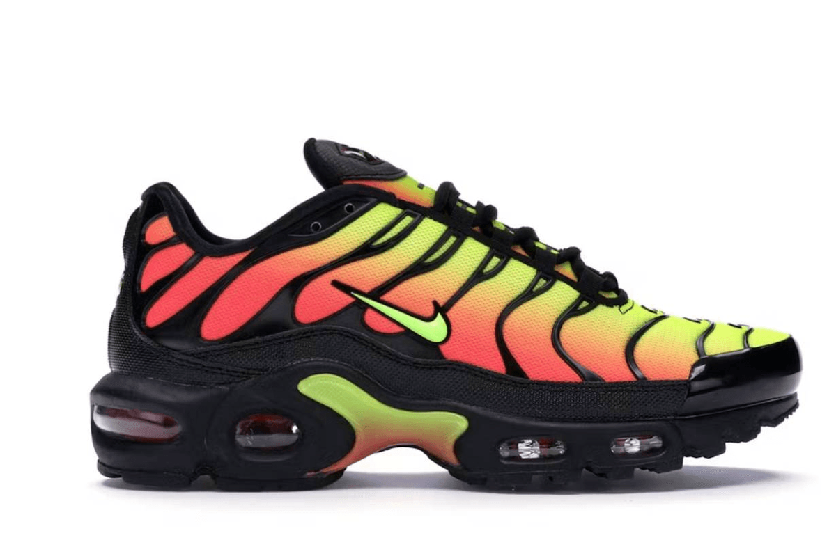 NIKE Air Max Plus NIKE Air Max Plus