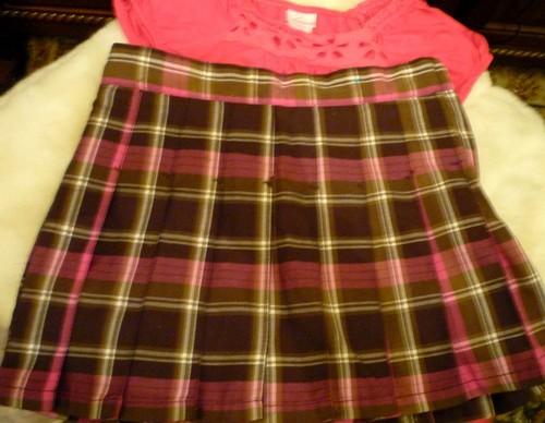 Xhilaration pink short sleeve t shirt/pink/brown plaid pleated skorts size 10-12 - Picture 6 of 8