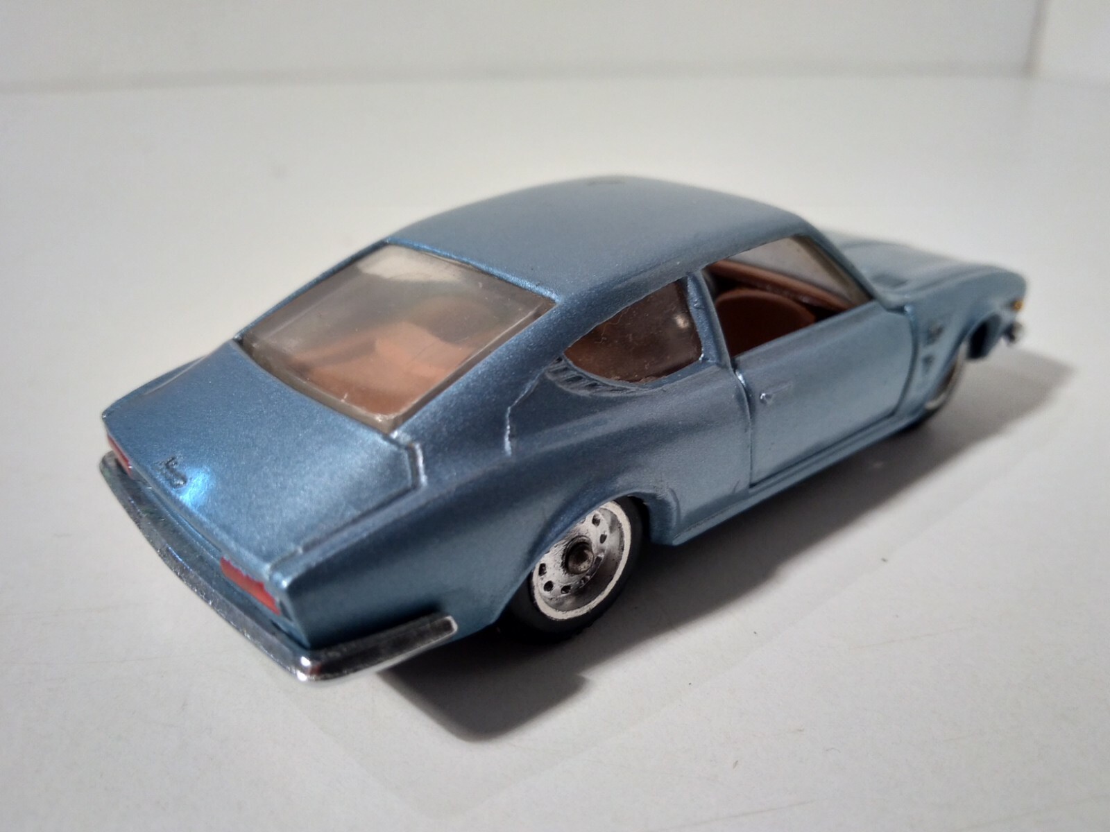 FIAT Dino 2000 Coupe Modellauto 1/43 – Hellblau, Mit Individuellem Wunschkennzeichen