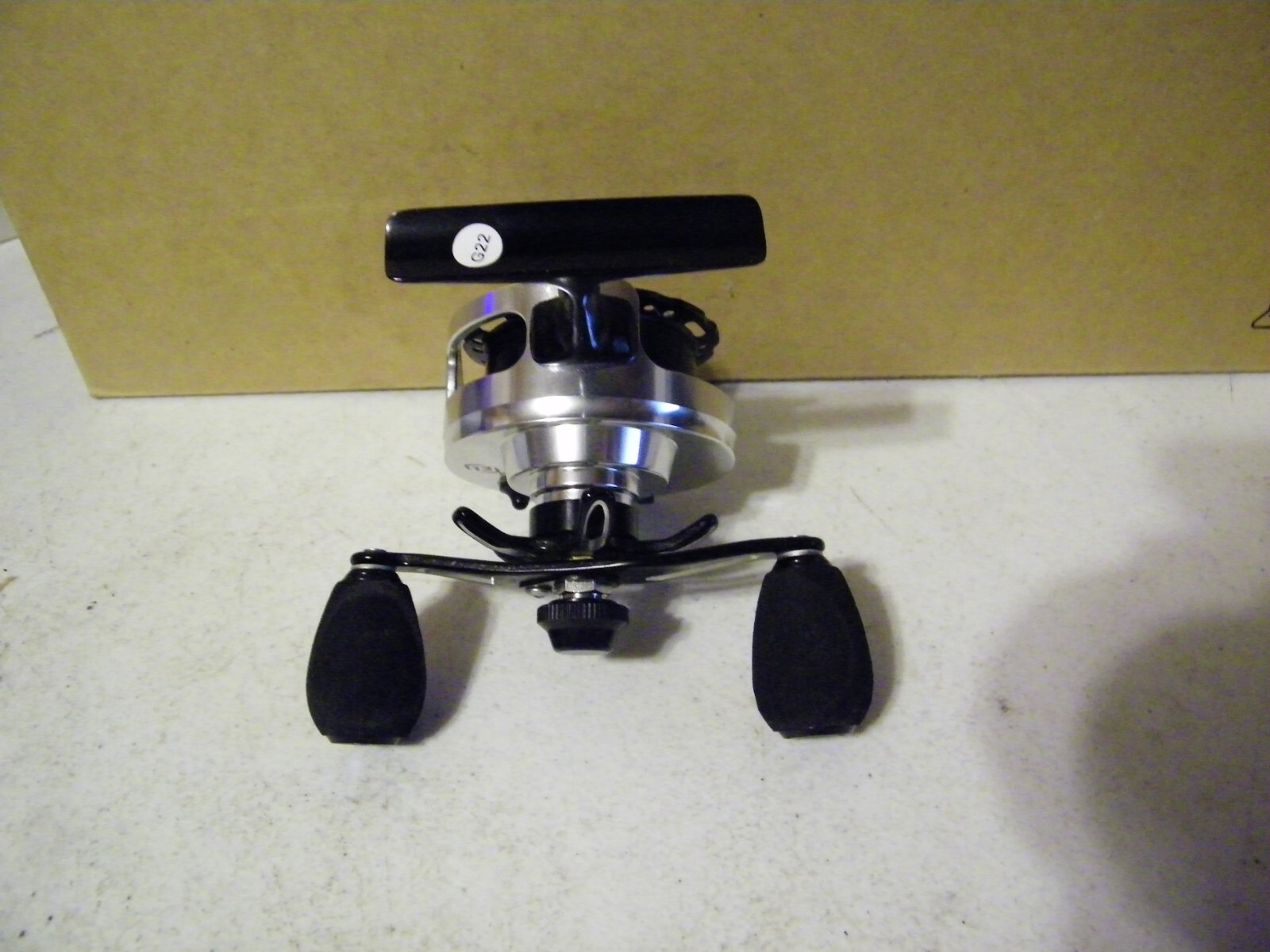 Fishing-RH Right Hand Black Betty 6061 Ice Reel new no box