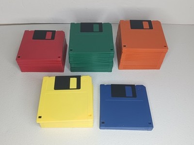 NEW Maxwell MF2HD 1.44 MB PC 3.5'' High Density Multicolor Floppy Disks Lot Of 64