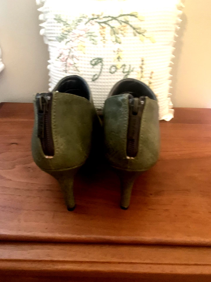 Botines Michael Antonio Mujer Oliva Tacón Alto Talla 7.5 - ¡Preciosos!! Foto 3 de 4