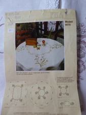 Mitteldecke "Blumengebinde" von FHA in elfenbein, 90 x 90 cm