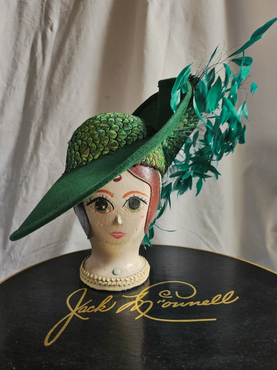 Vintage Green Feather Fascinator Hat | 100% Wool | Made in USA Emerald Green Vintage Feather Fascinator on Hair Clip with  main image 4