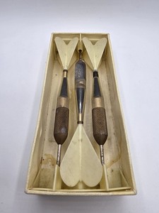 Vintage Dorwin Brass Darts Set - Made In England - Black W/ White Flights '