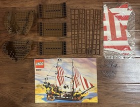 LEGO 10040 | Black Seas Barracuda 2002 | New in Open Box