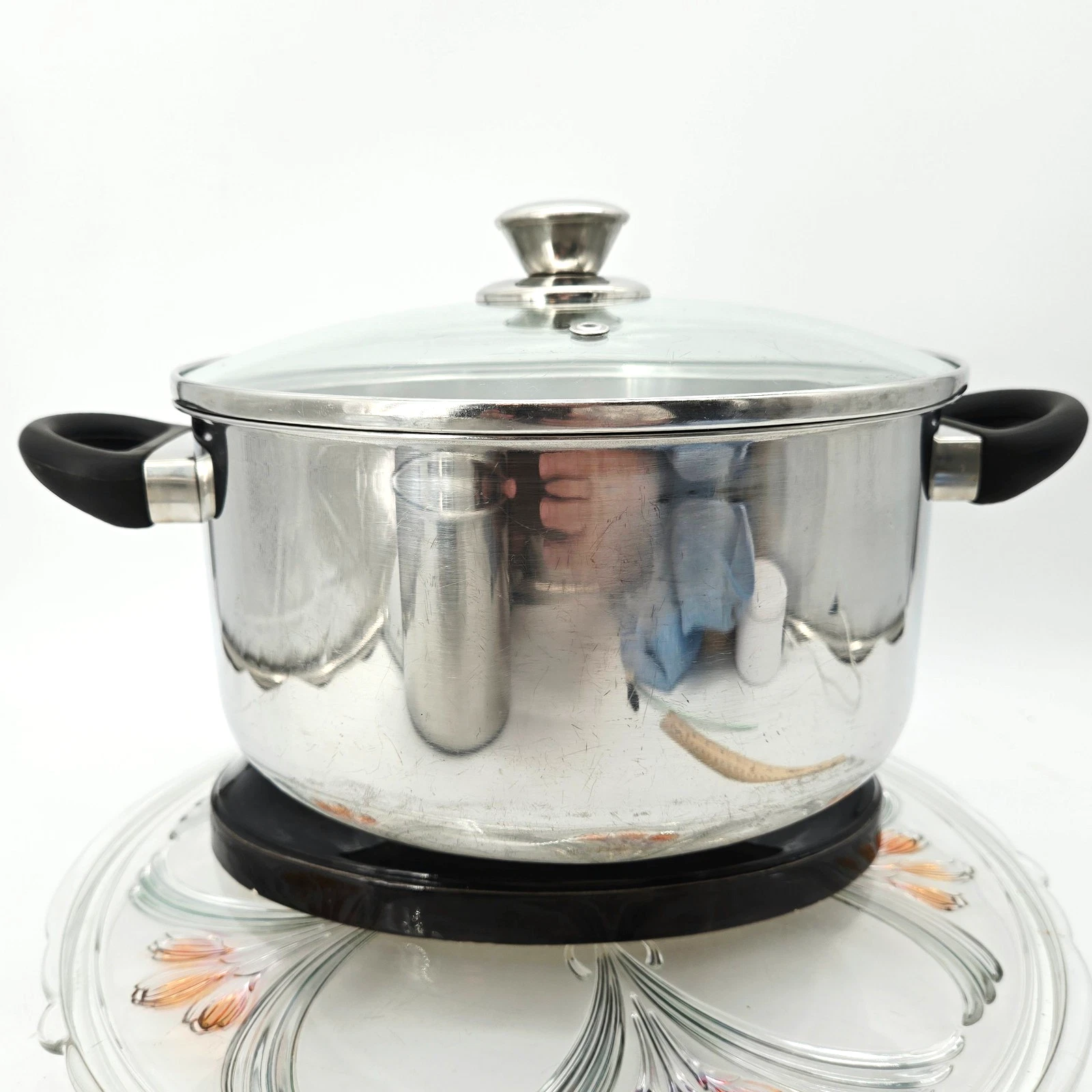 Lynns 6 Qt. 18/10 Stainless Steel Induction Read Stockpot Double Handle with Lid