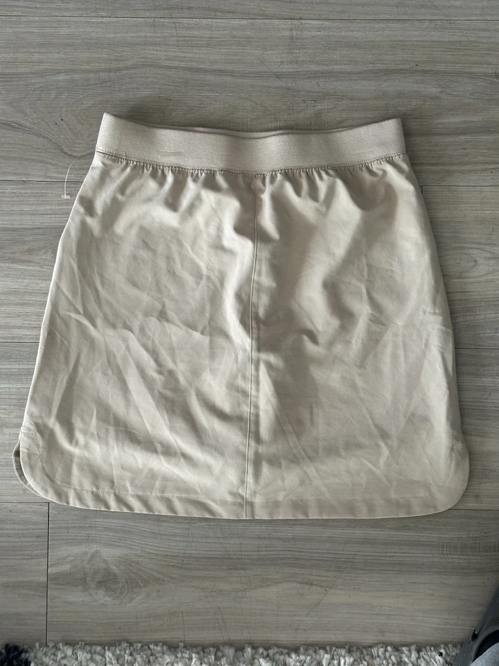 Izod Caqui Uniforme Falda Con Calzoncillos Talla 14 Foto 3 de 3