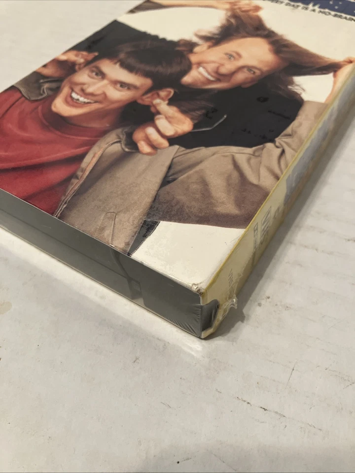 Dumb and Dumber VHS 1995 Jim Carrey Jeff Daniel's Brand New Sealed - Image 3 of 4
